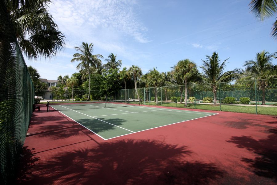 TENNIS