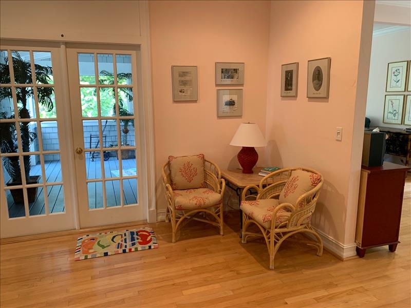 SITTING AREA