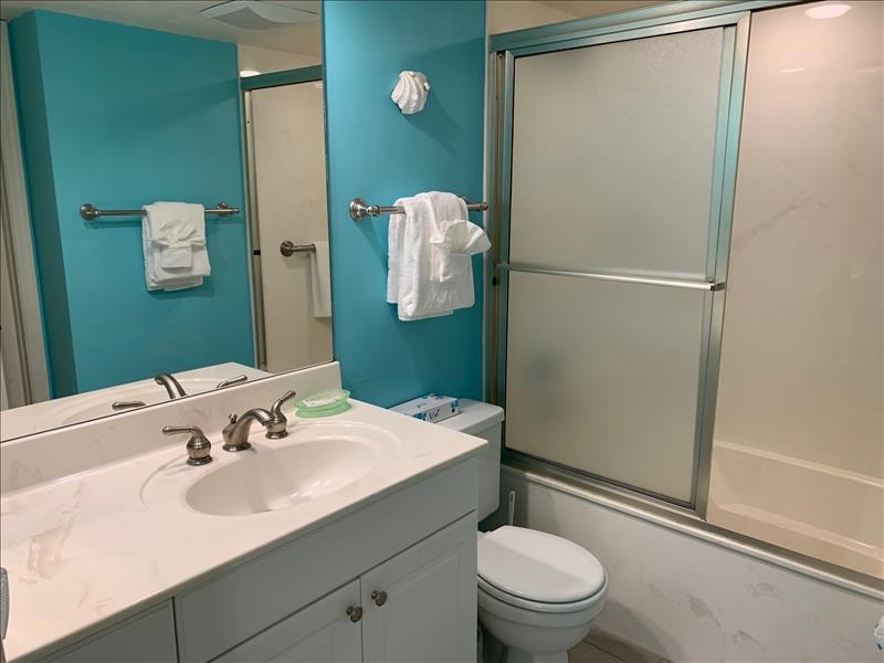 GUEST BATH