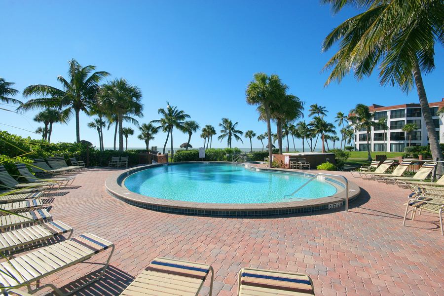COMPLEX POOL