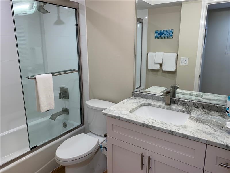 GUEST BATH