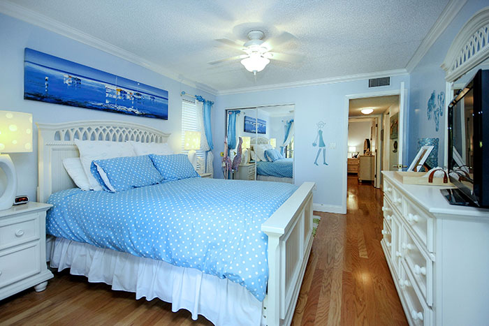 GUEST BEDROOM
