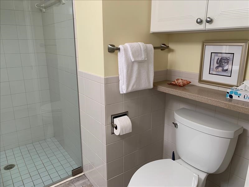 GUEST BATH