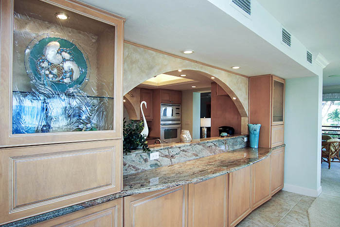 BREAKFAST BAR