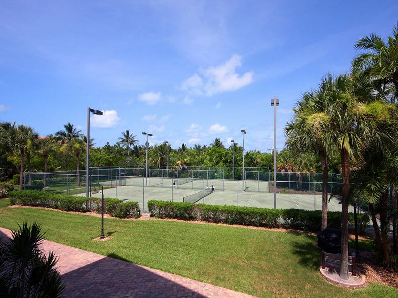 COMPLEX TENNIS