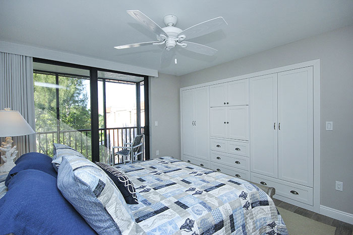 3rd FLOOR BEDROOM