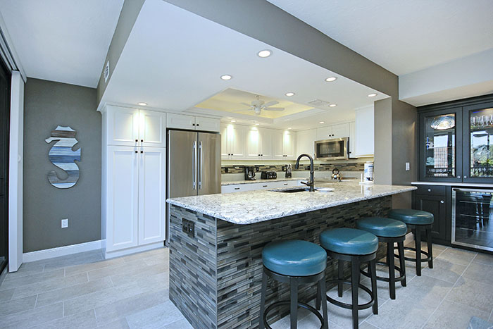 3RD FLOOR BREAKFAST BAR