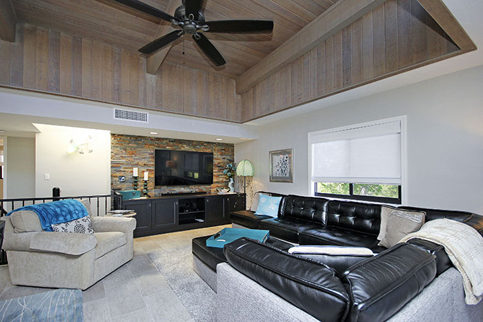 3RD FLOOR LIVING AREA