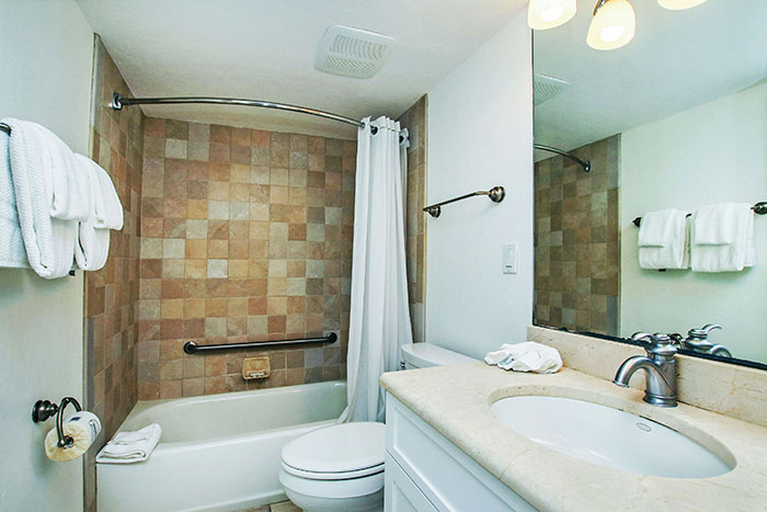 GUEST BATH