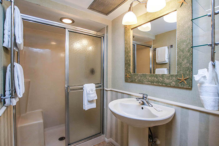 GUEST BATH