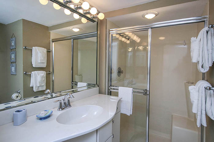 GUEST BATH