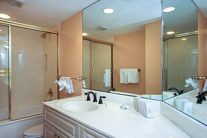 GUEST BATH