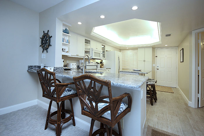 BREAKFAST BAR
