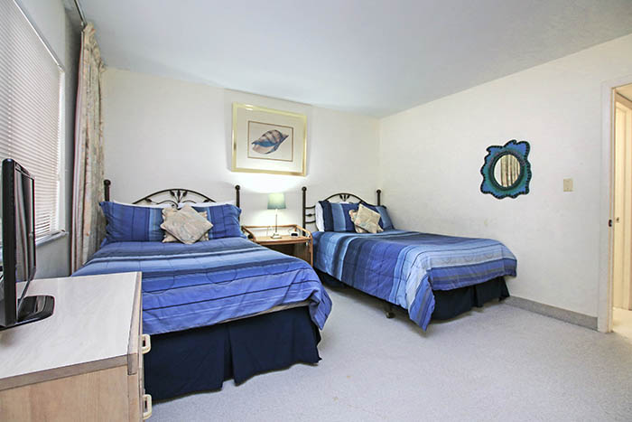 SECOND GUEST BEDROOM
